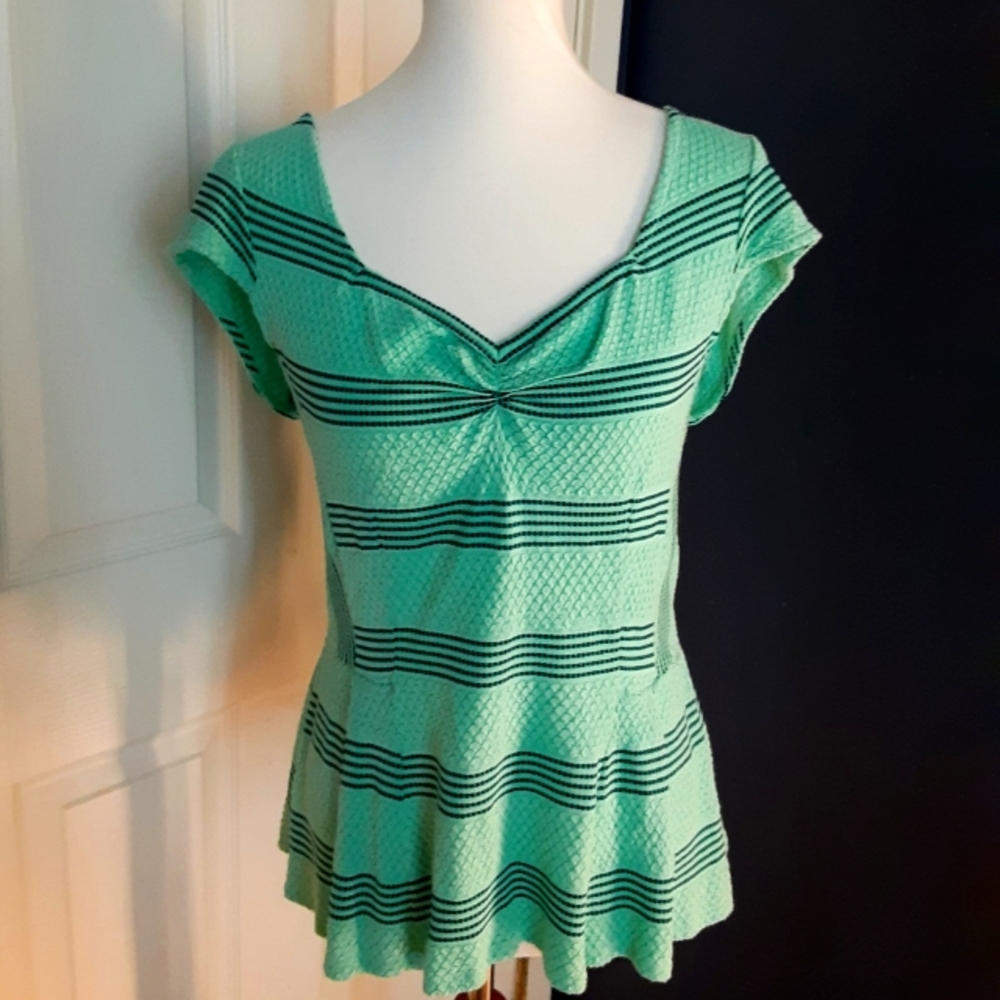 Anthropologie Postmark 9-H15 SCL top
